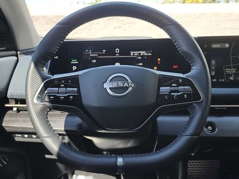 Used 2023 Nissan Ariya AWD/4WD image 19