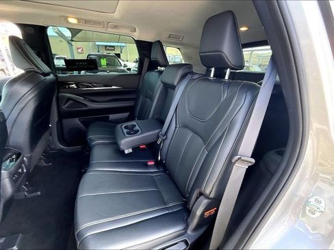 Certified 2023 INFINITI QX60 Pure FWD image 37