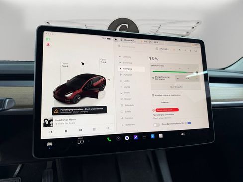 Used 2023 Tesla Model 3 Standard Range image 17