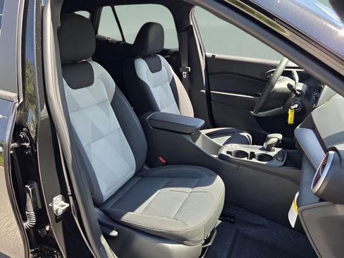 New 2026 Chevrolet Trax RS w/ Driver Confidence Package FWD image 15
