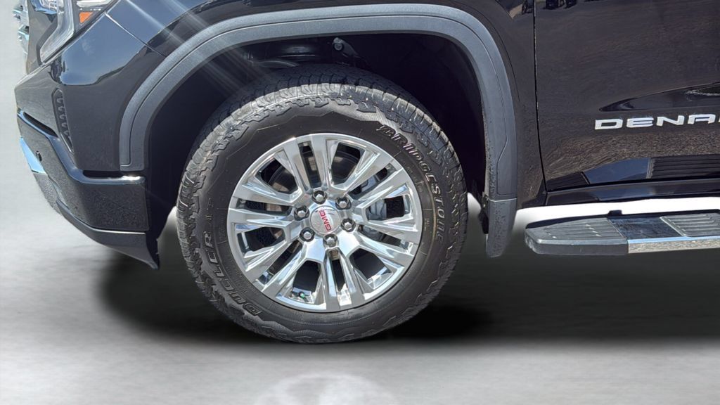 Used 2023 GMC Sierra 1500 Denali w/ Technology Package AWD/4WD image 19