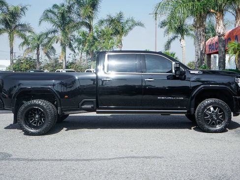 Used 2024 GMC Sierra 3500 Denali w/ Denali Reserve Package AWD/4WD image 11