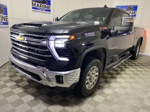 Used 2024 Chevrolet Silverado 2500 LTZ w/ LTZ Convenience Package AWD/4WD image 14