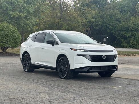 Used 2025 Nissan Murano Platinum w/ Cargo Package image 1