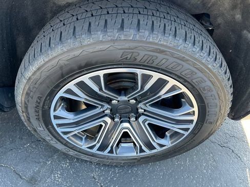 Used 2022 Jeep Wagoneer Series III w/ Flexible Seating Group AWD/4WD image 27