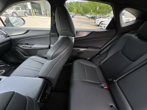 Used 2025 Lexus NX 350 F Sport w/ Accessory Package (2T) AWD/4WD image 7