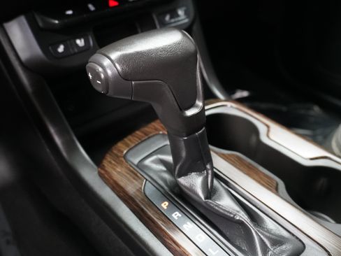 Used 2020 GMC Canyon Denali image 18