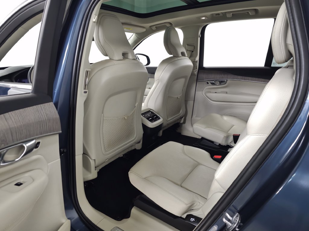 Certified 2024 Volvo XC90 B6 Plus w/ Protection Package Premier AWD/4WD image 33