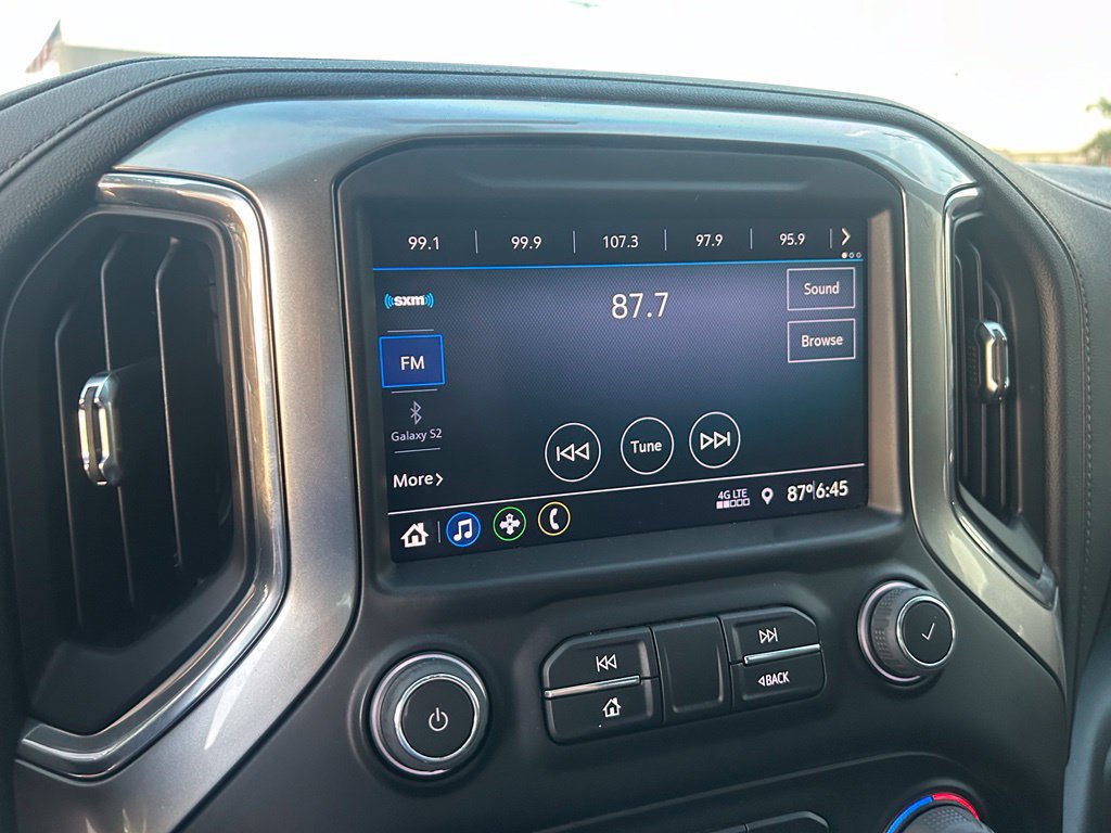 Used 2021 Chevrolet Silverado 1500 RST w/ Redline Edition AWD/4WD image 24