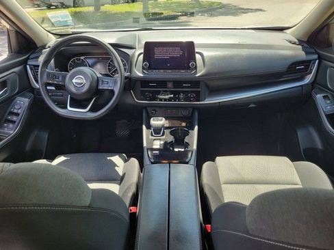 Certified 2024 Nissan Rogue SV FWD image 16
