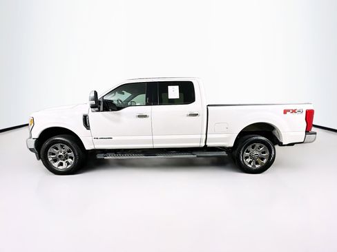Used 2018 Ford F250 Lariat w/ Chrome Package image 4