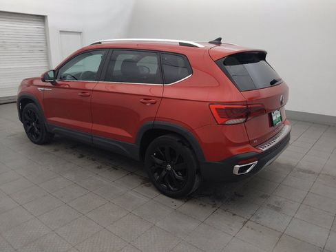 Used 2023 Volkswagen Taos SE FWD image 3