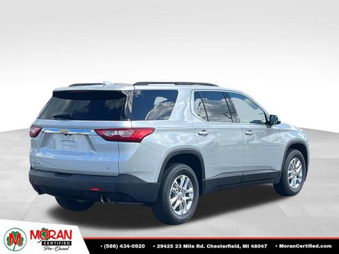 Used 2020 Chevrolet Traverse LT FWD image 5