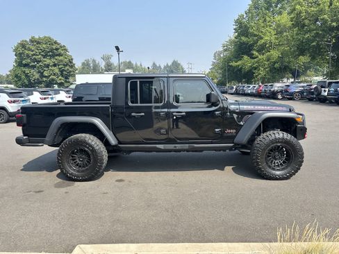 Used 2022 Jeep Gladiator Rubicon w/ LED Lighting Group AWD/4WD image 6