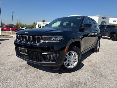 New 2025 Jeep Grand Cherokee Laredo