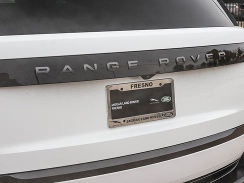 New 2025 Land Rover Range Rover SE image 11
