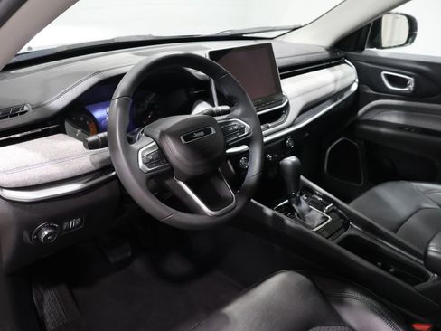 Used 2022 Jeep Compass Latitude image 16