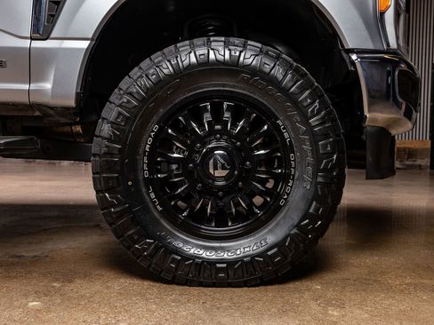 Used 2023 Ford F350 XLT w/ FX4 Off-Road Package image 12