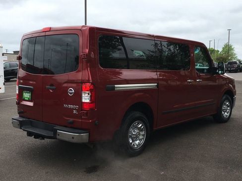 Used 2018 Nissan NV 3500 SL RWD image 7