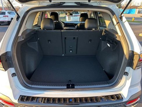 New 2026 Volkswagen Taos SEL AWD/4WD image 21
