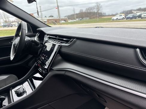 Used 2024 Jeep Grand Cherokee L Altitude image 43