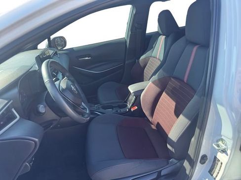 Used 2024 Toyota Corolla SE image 9