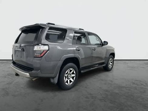 Used 2018 Toyota 4Runner TRD Off-Road AWD/4WD image 4