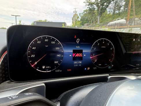 Used 2026 Mercedes-Benz GLB 250 4MATIC image 27