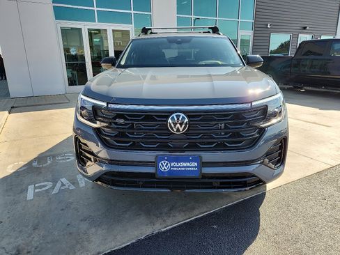 New 2026 Volkswagen Atlas Cross Sport SEL R-Line image 2