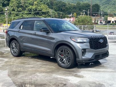 New 2025 Ford Explorer ST w/ Sun And Sound Package