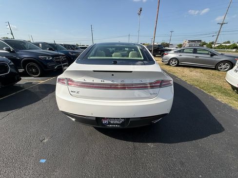 Used 2014 Lincoln MKZ Hybrid w/ Equipment Group 202A Reserve FWD image 4