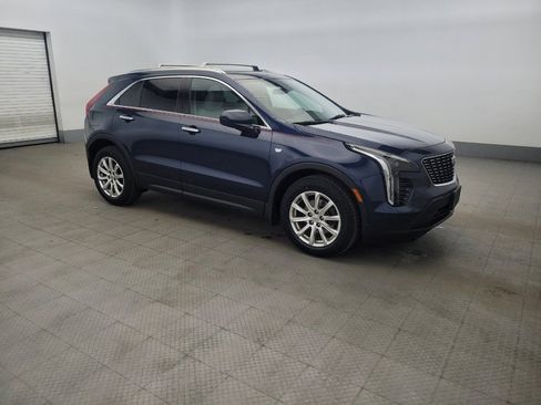 Used 2019 Cadillac XT4 Luxury w/ Cold Weather Package image 11