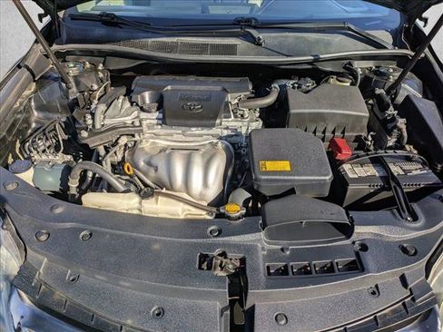 Used 2015 Toyota Camry SE image 21
