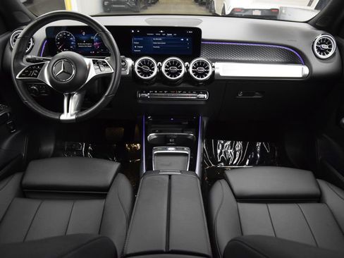 Certified 2024 Mercedes-Benz GLB 250 image 19