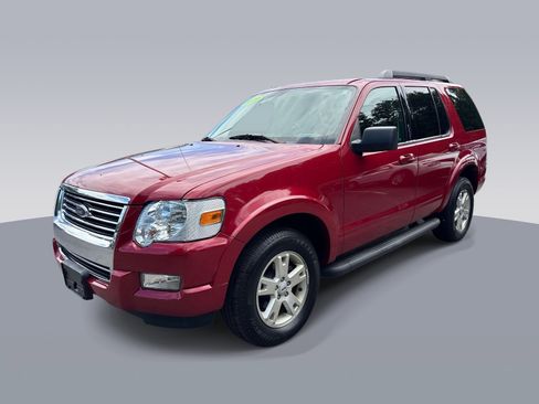 Used 2010 Ford Explorer XLT AWD/4WD image 7