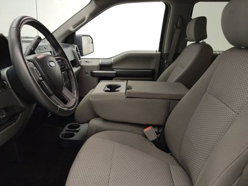 Used 2018 Ford F150 XLT w/ Equipment Group 302A Luxury AWD/4WD image 17