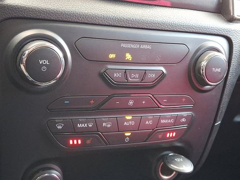 Certified 2019 Ford Ranger Lariat w/ Equipment Group 501A Mid image 19