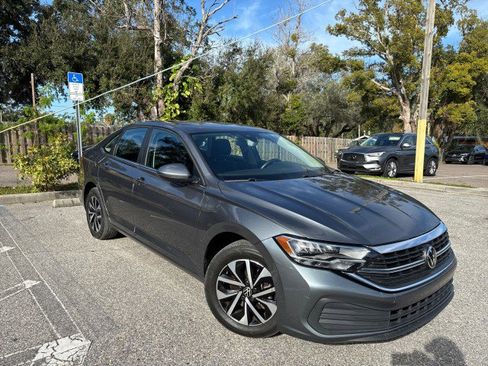 Used 2024 Volkswagen Jetta S image 5