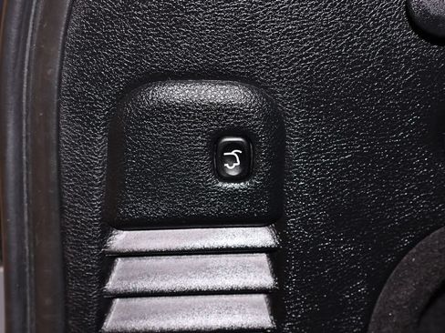 Used 2020 Jeep Grand Cherokee Altitude AWD/4WD image 35