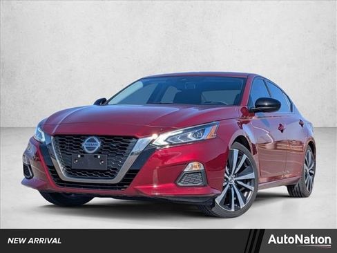 Used 2022 Nissan Altima 2.5 SR image 1