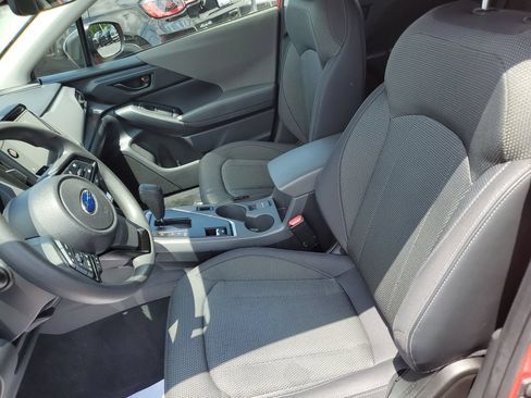 Used 2024 Subaru Crosstrek 2.0i Premium AWD/4WD image 16