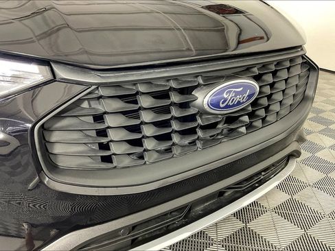 Used 2023 Ford Escape AWD image 38