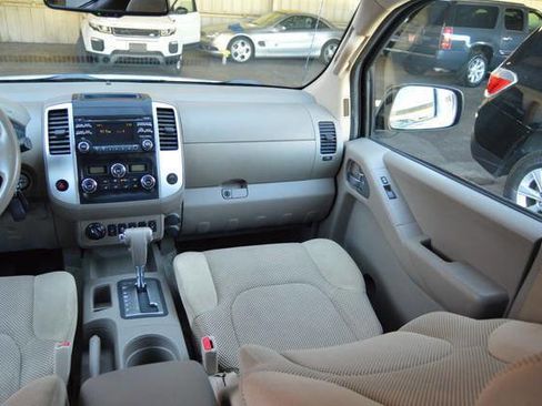 Used 2014 Nissan Frontier SV w/ SV Value Truck Package image 49