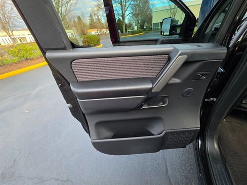 Used 2014 Nissan Titan PRO-4X image 41