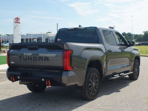 Used 2025 Toyota Tundra SR w/ SR Tow Package AWD/4WD image 19