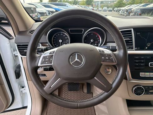 Used 2015 Mercedes-Benz ML 250 BlueTEC 4MATIC image 24
