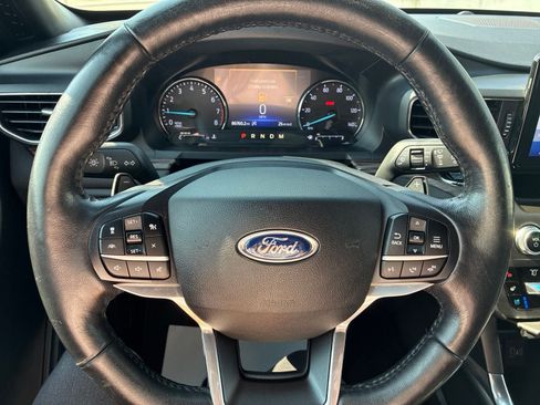 Used 2020 Ford Explorer Limited w/ Class III Trailer Tow Package AWD/4WD image 27