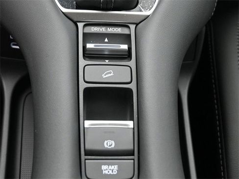 New 2026 Honda HR-V EX-L image 4