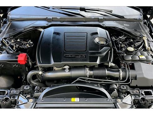 Used 2018 Jaguar XE Premium AWD/4WD image 55