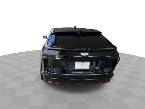 Certified 2024 Cadillac Lyriq Luxury AWD/4WD image 7